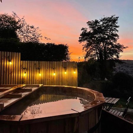 Secluded Lodge With Spectacular Views And Hot Tub! Bath Luaran gambar