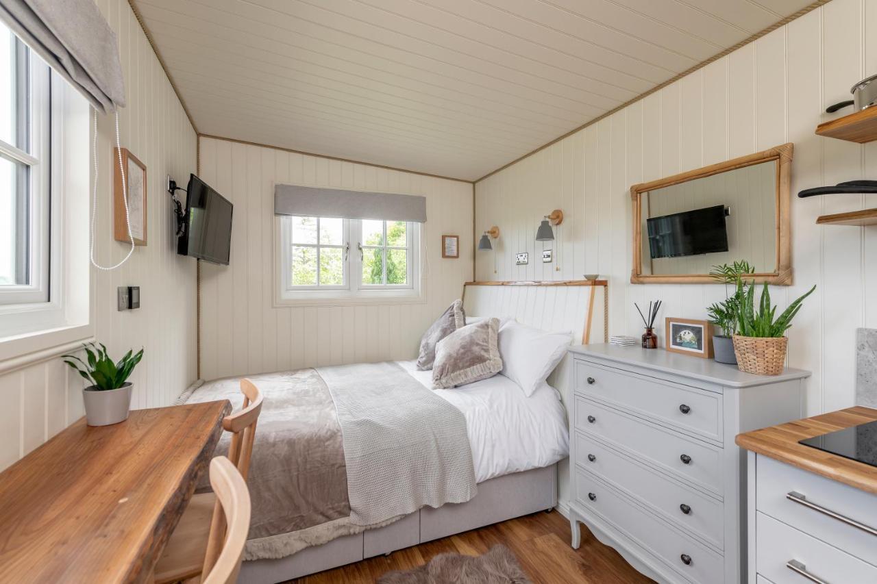 Secluded Lodge With Spectacular Views And Hot Tub! Bath Luaran gambar